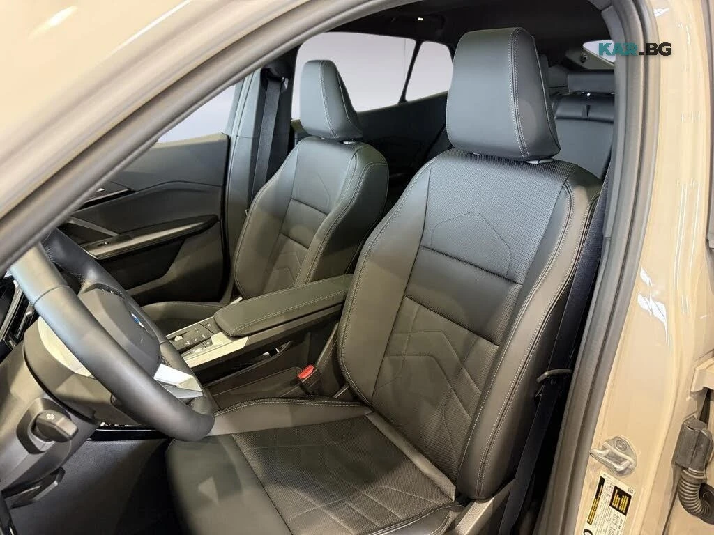 BMW X2 xDrive28i* HARMAN KARDON* КОЖА* ПОДГРЕВ* ПАНО* КАМ, снимка 8 - Автомобили и джипове - 55801112
