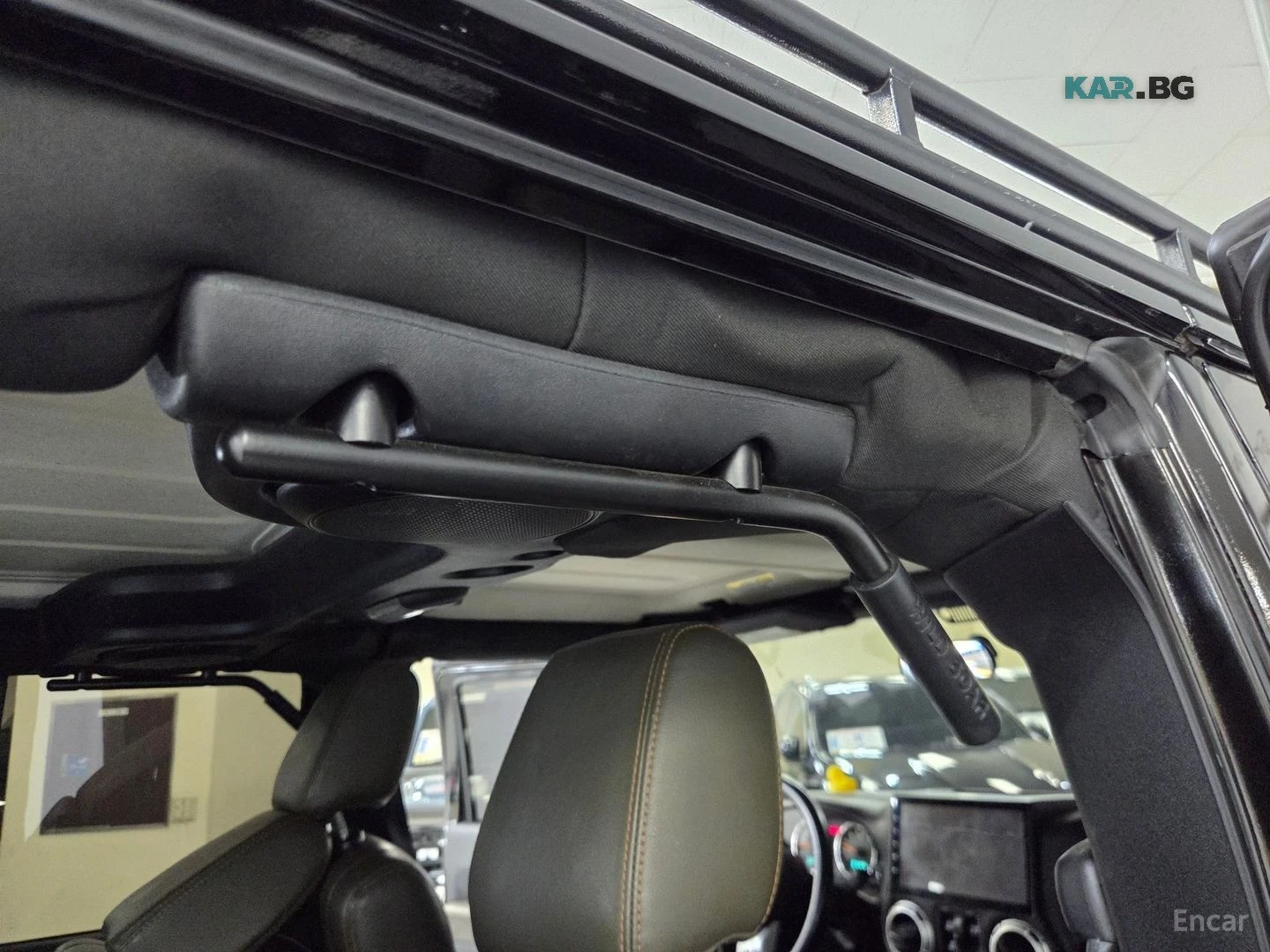 Jeep Wrangler 3.8* 70TH ANNIVERSARY* ПОДГРЕВИ* HARDTOP* , снимка 14 - Автомобили и джипове - 56106514