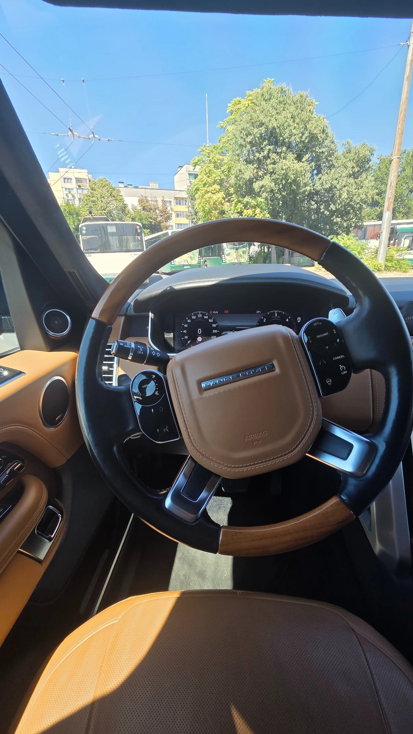 Land Rover Range rover Autobiography 4.4 V8, снимка 11 - Автомобили и джипове - 56116791