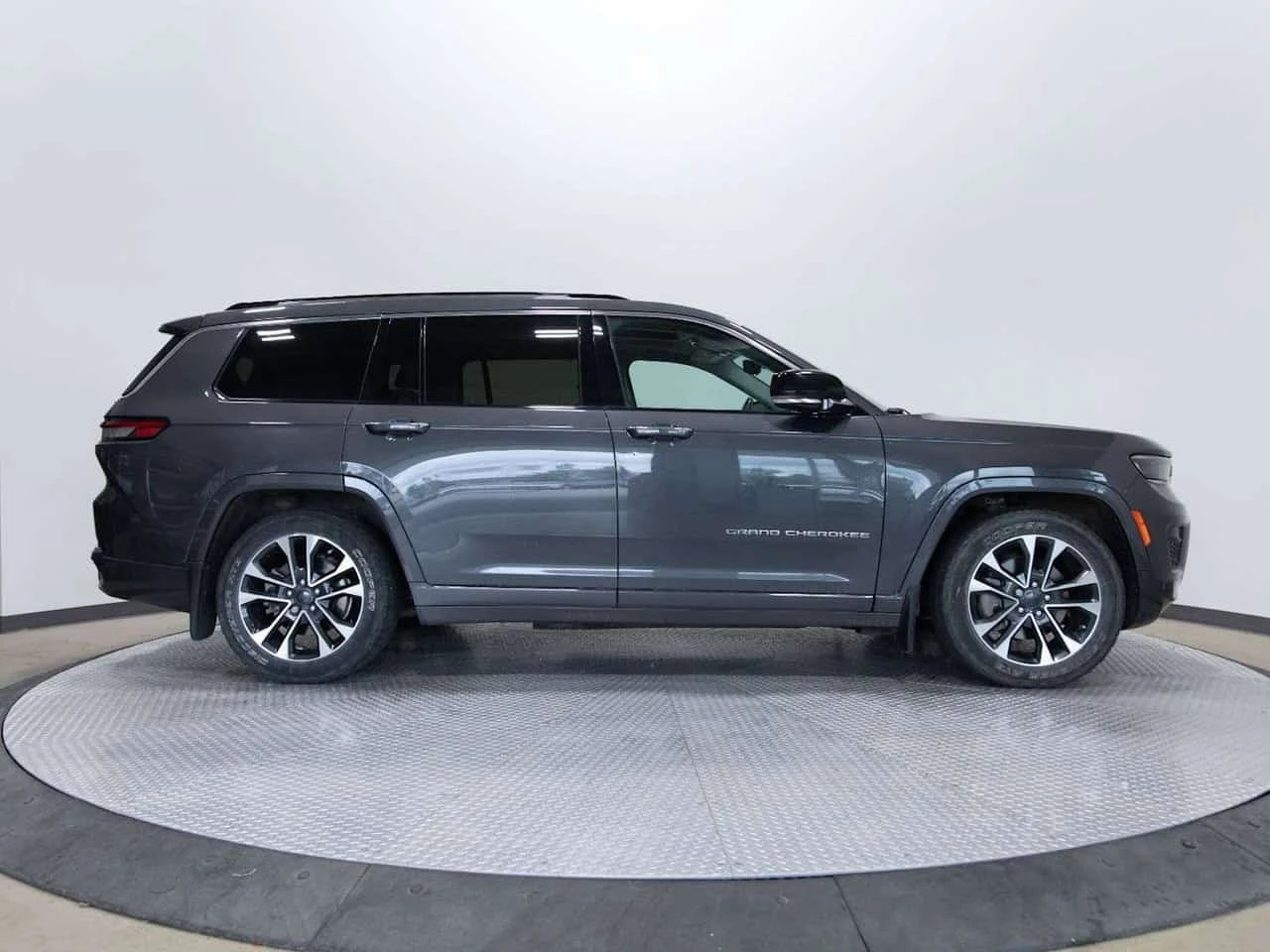 Jeep Grand cherokee L OVERLAND| V8 HEMI| CARFAX | ��������� | �������� | Mobile.bg � ����������� 6
