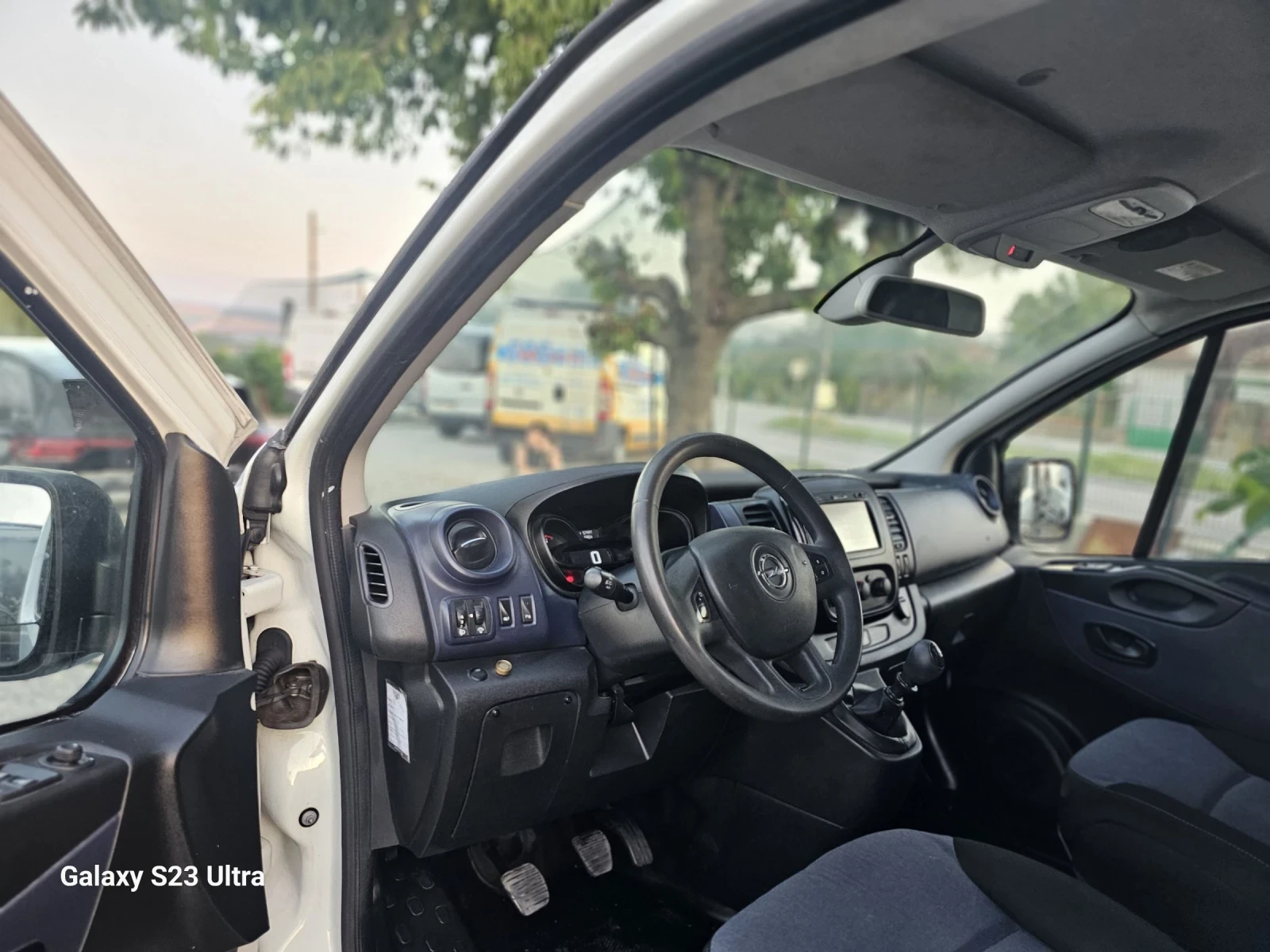 Opel Vivaro 1.6cdti 125ks  - изображение 8