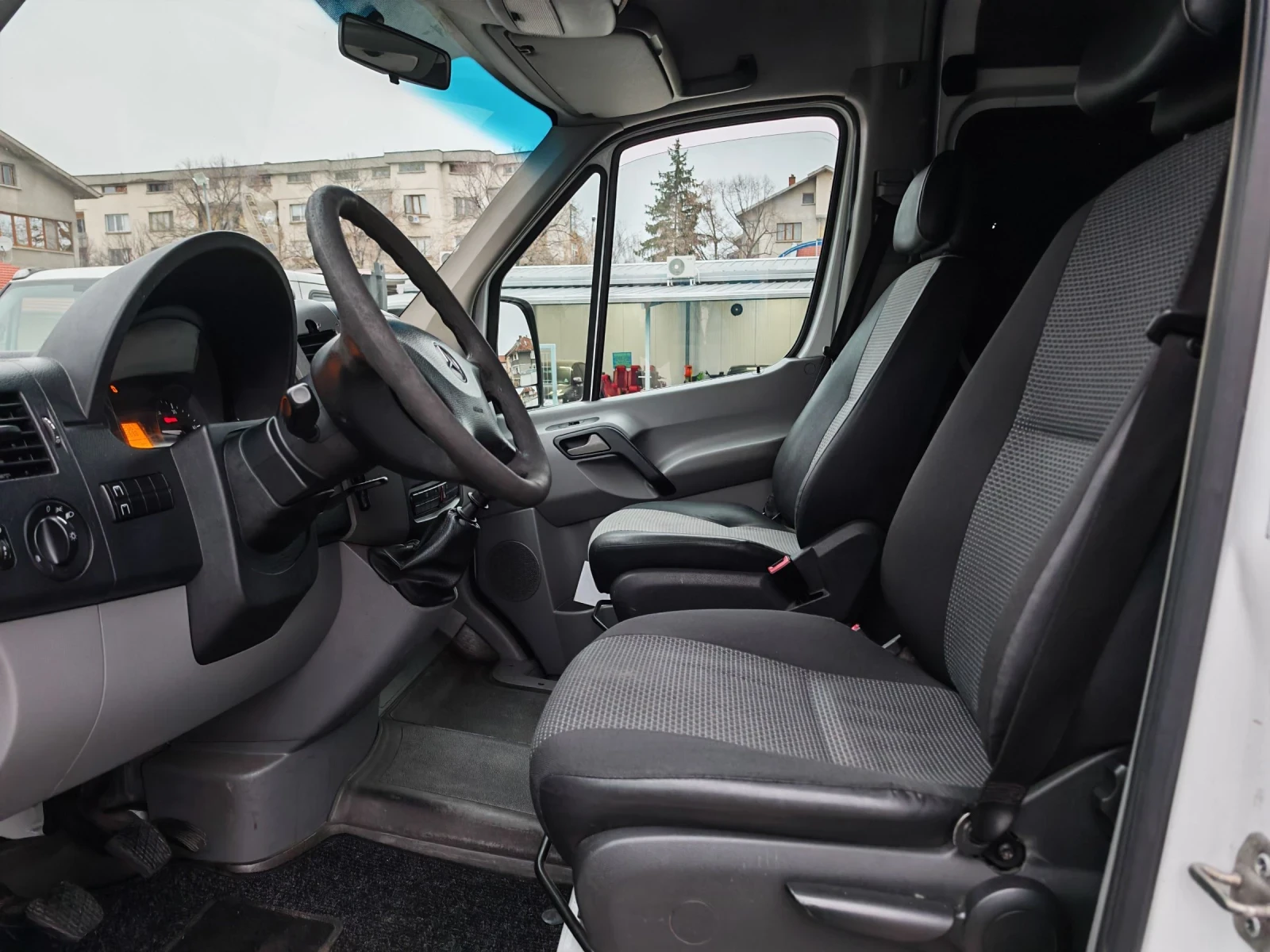 Mercedes-Benz Sprinter 311cdi 8+ 1 klima - изображение 8