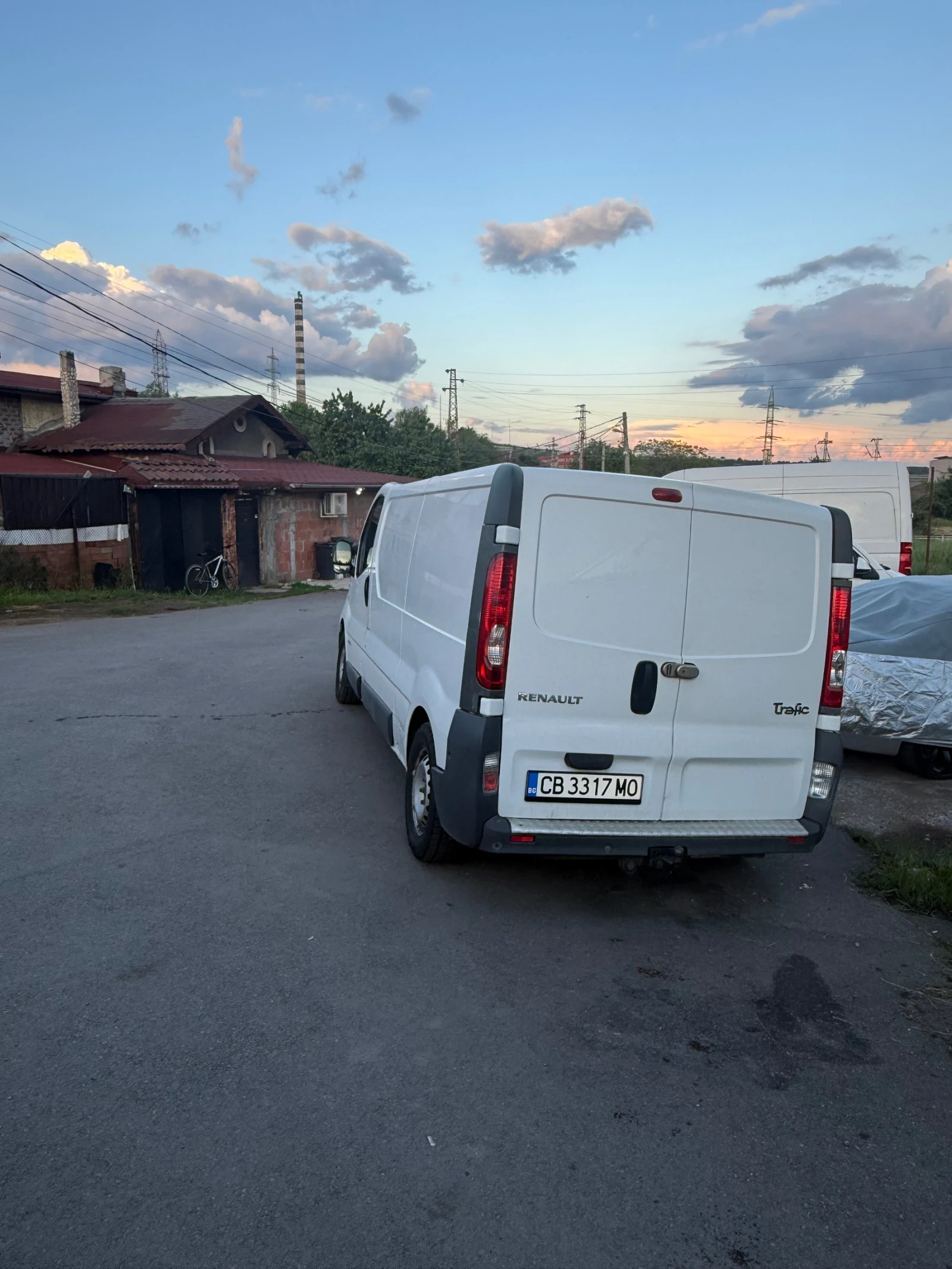 Renault Trafic, снимка 4 - Бусове и автобуси - 54662751