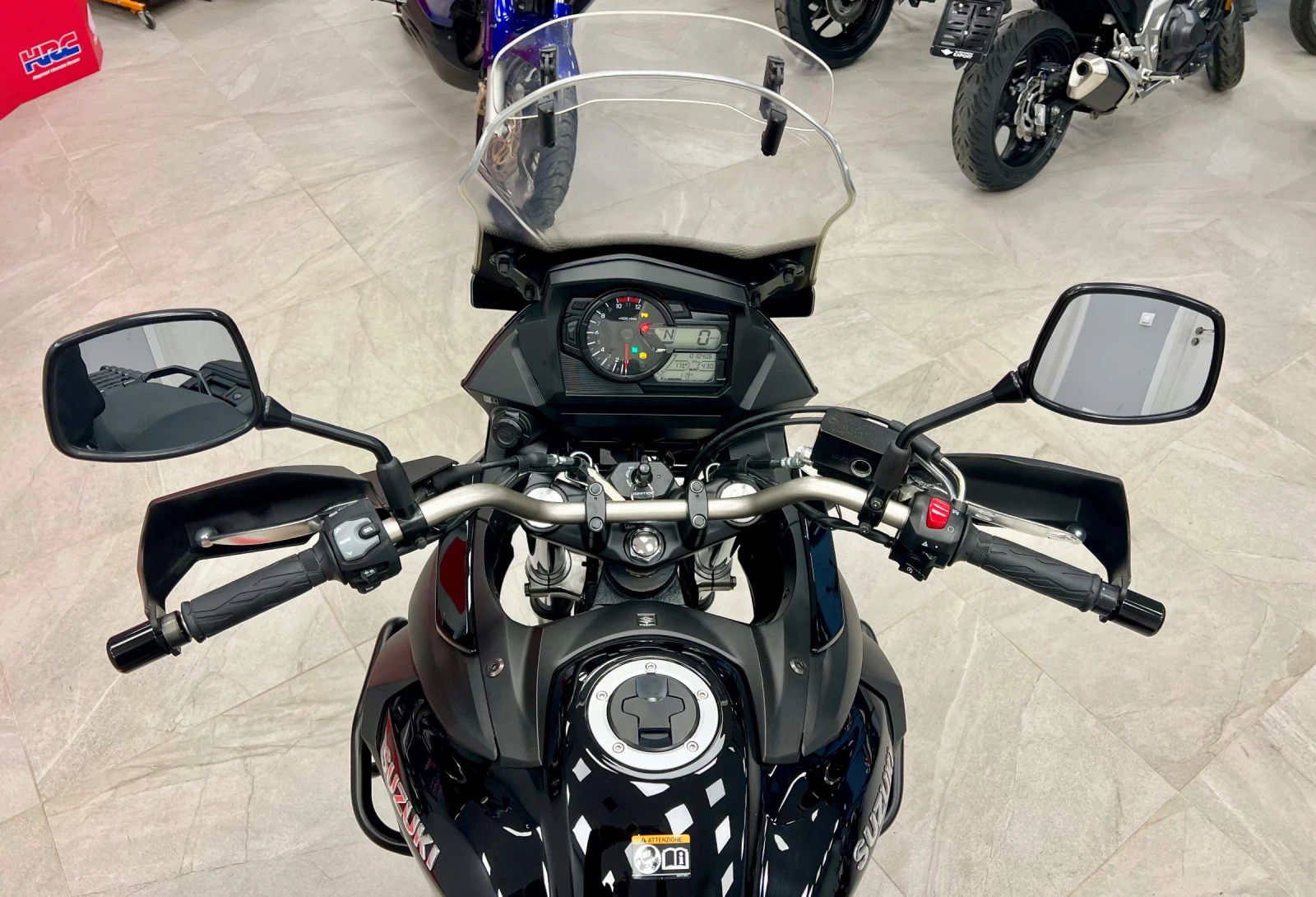 Suzuki V-strom 650 TCS ABS 2023 Гаранционен!  - изображение 10