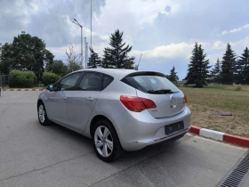 Opel Astra 1.4 I Cosmo включена регистрация, снимка 4
