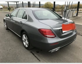 Mercedes-Benz E 220 4 Matic, снимка 13