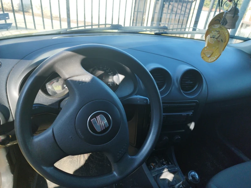 Seat Ibiza, снимка 9 - Автомобили и джипове - 49054159