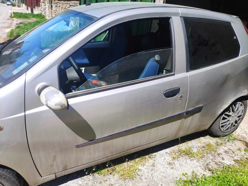 Fiat Punto 1.3 Multijet, снимка 3 - Автомобили и джипове - 52517999