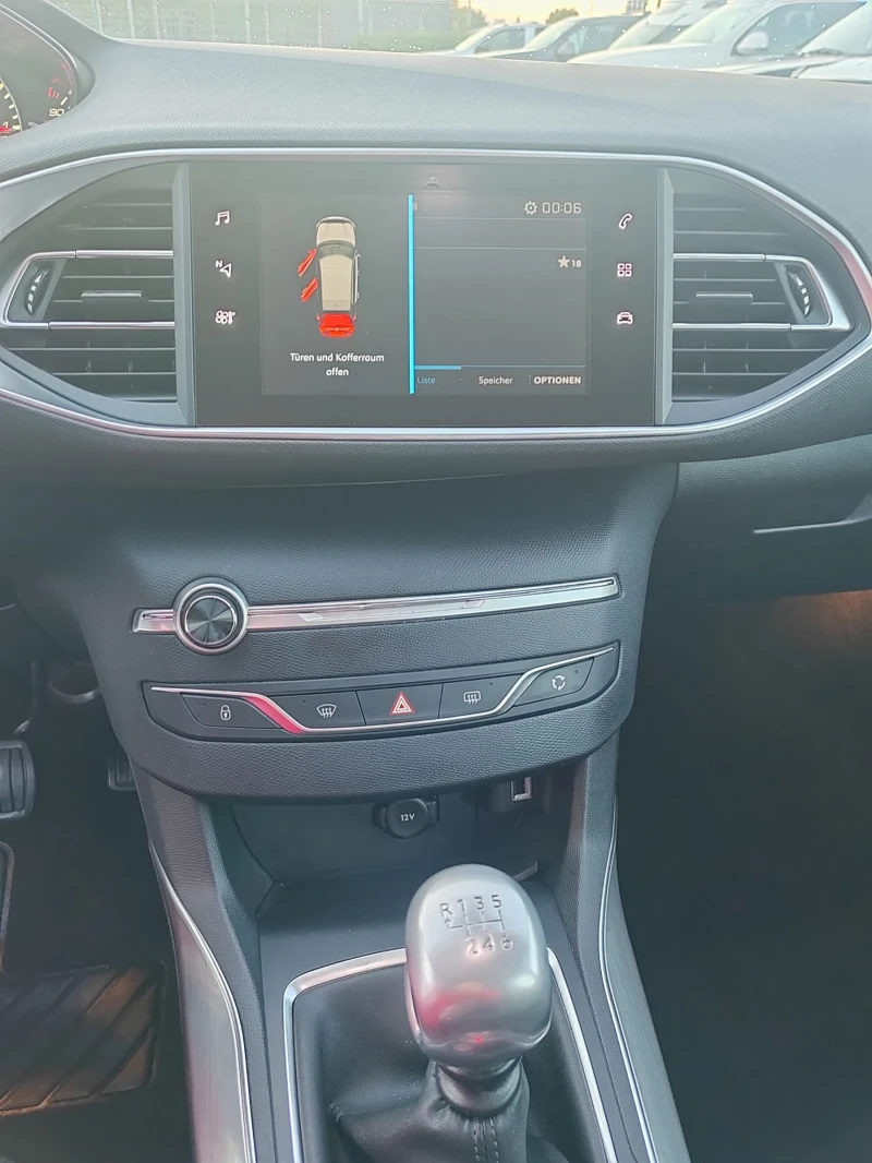 Peugeot 308 1.2, 131к.с., снимка 9 - Автомобили и джипове - 51946120