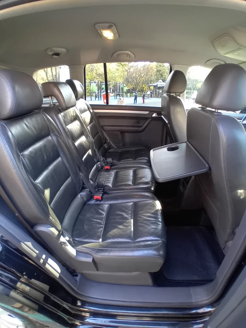VW Touran 1.4 TSI ecofuel, снимка 7 - Автомобили и джипове - 52479329