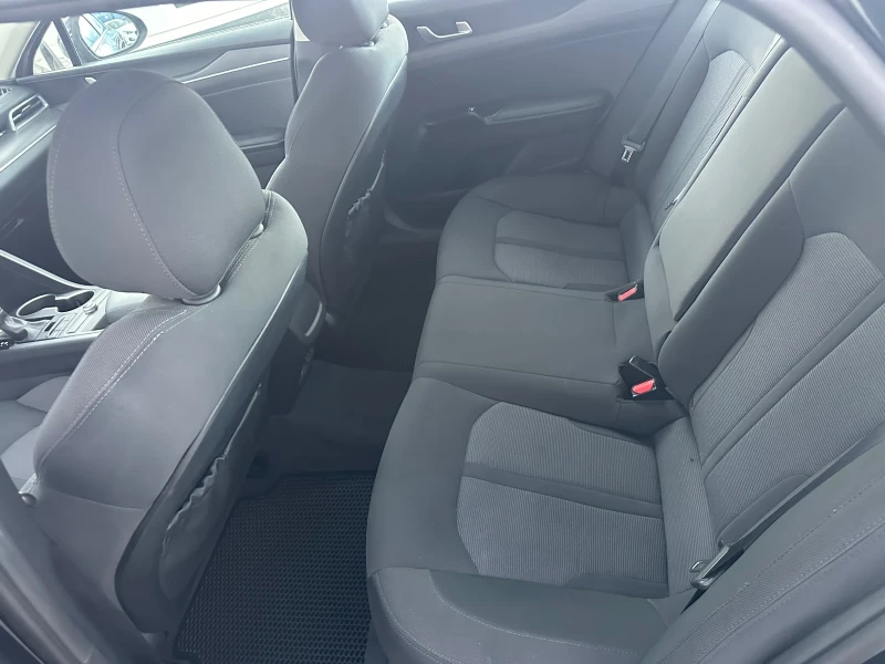 Kia K5 1.6 GDI, снимка 11 - Автомобили и джипове - 52495421