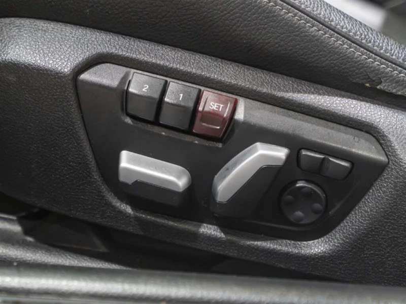 BMW 340 * 340i xDrive Premium Package Essential 6 Speed * , снимка 14 - Автомобили и джипове - 52726632