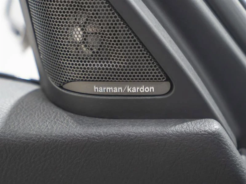 BMW 340 * 340i xDrive Premium Package Essential 6 Speed * , снимка 16 - Автомобили и джипове - 52726632