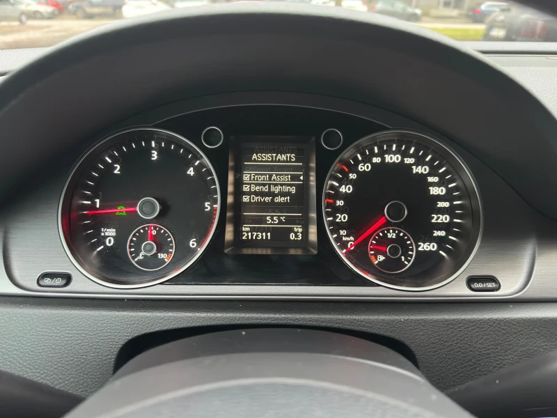 VW Passat 2.0TDI 170кс/DSG/Bi-xenon/Memory/Камера/DYNAUDIO, снимка 16 - Автомобили и джипове - 53225334