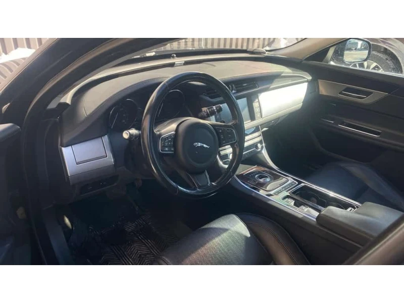 Jaguar Xf * 4dr Sdn 20d Prestige * CARFAX * ЦЕНА ДО БГ, снимка 9 - Автомобили и джипове - 53529215