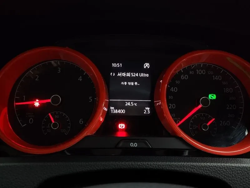 VW Golf 2.0 TDI, снимка 8 - Автомобили и джипове - 54300721