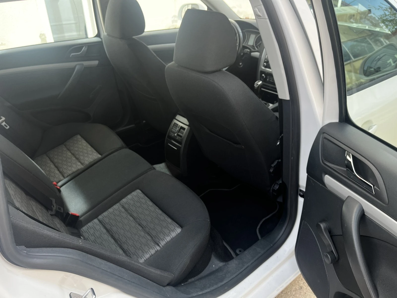 Skoda Octavia 1.2TSI 105kc - изображение 10