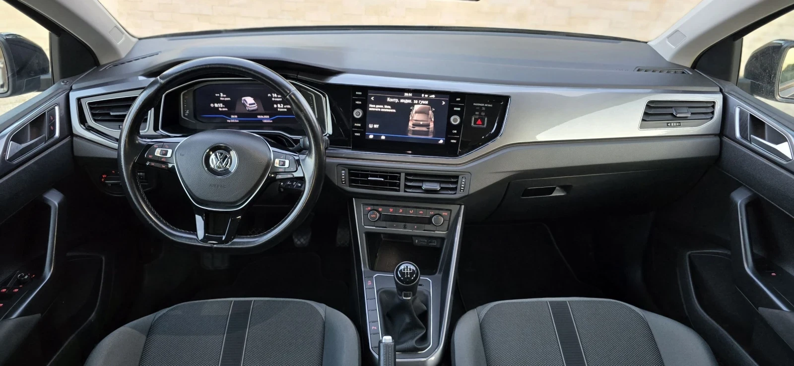 VW Polo 2019 R-Line 1.6 Diesel Дигитален кокпит - изображение 10