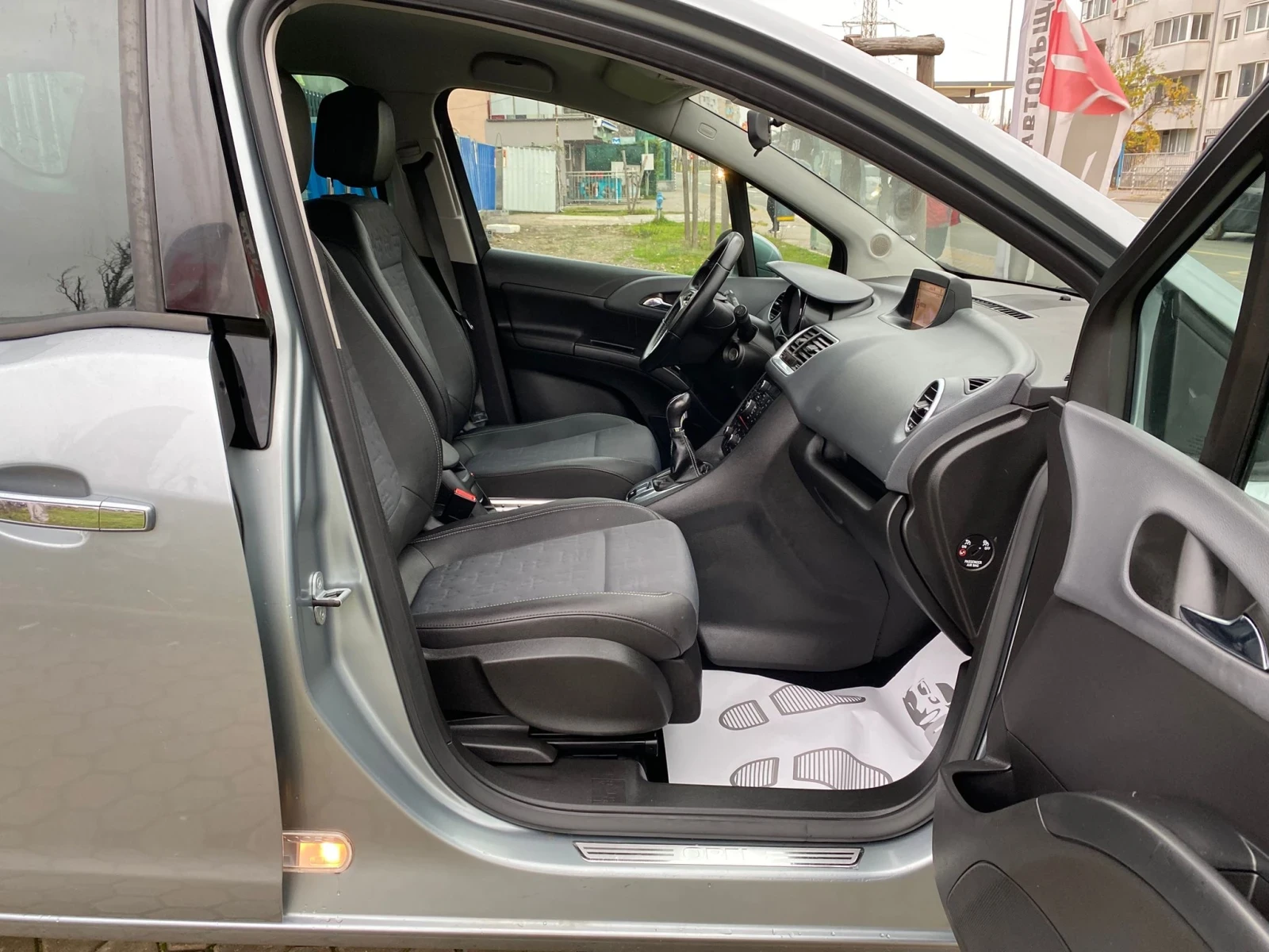 Opel Meriva 1.4i/NAVI | Mobile.bg   11