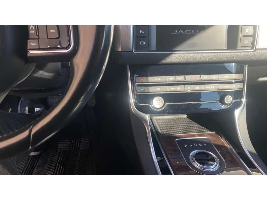 Jaguar Xf * 4dr Sdn 20d Prestige * CARFAX * ���� �� �� | Mobile.bg � ����������� 11