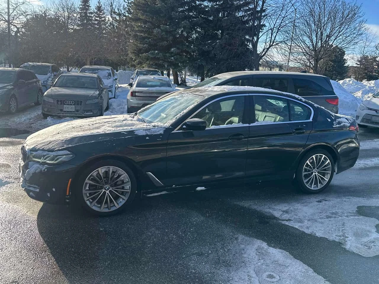 BMW 530 i xDrive/CARFAX/ПОДГРЕВИ/ШИБИДАХ, снимка 3 - Автомобили и джипове - 53749897