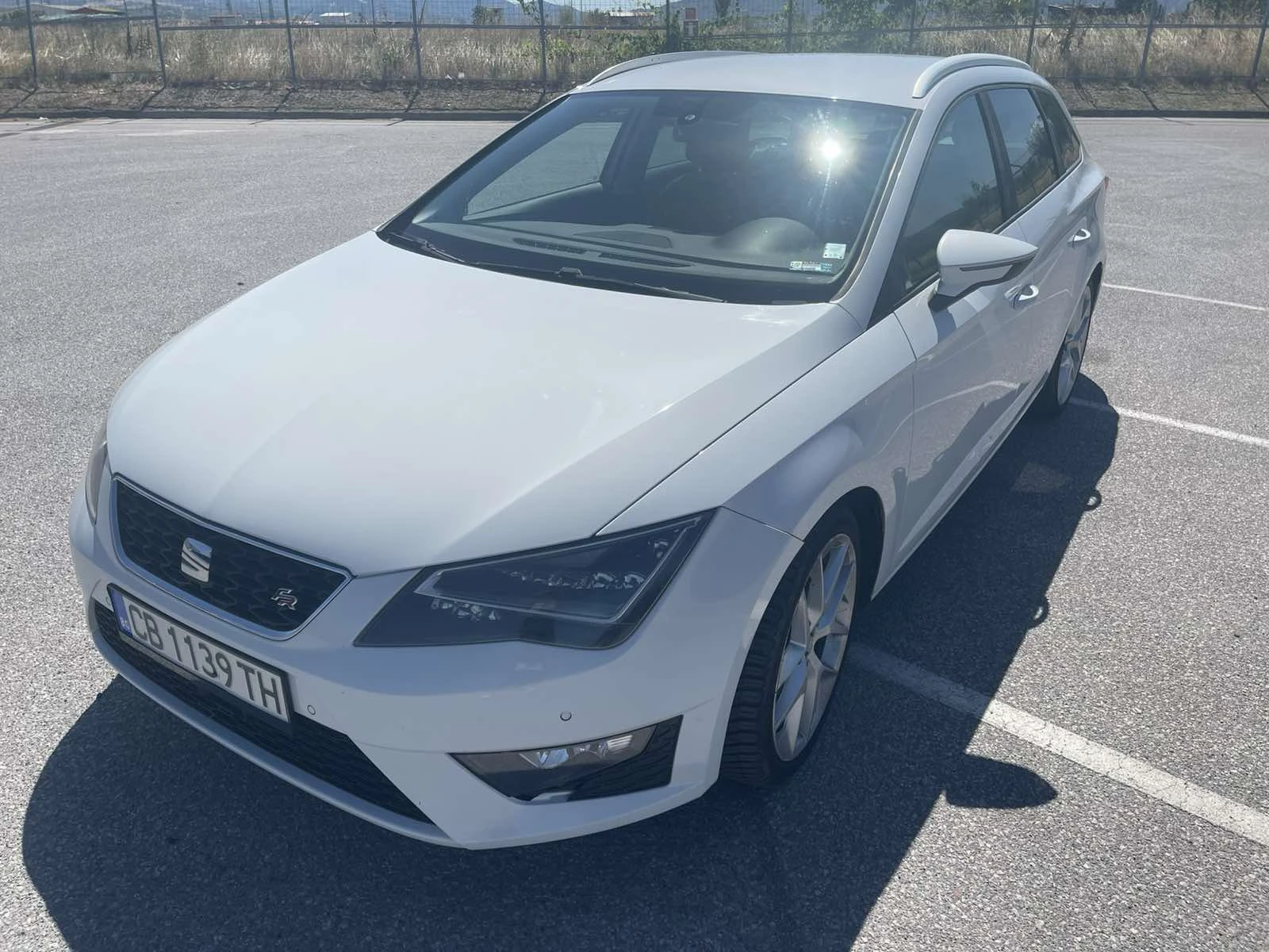 Seat Leon FR, снимка 4 - Автомобили и джипове - 53815729