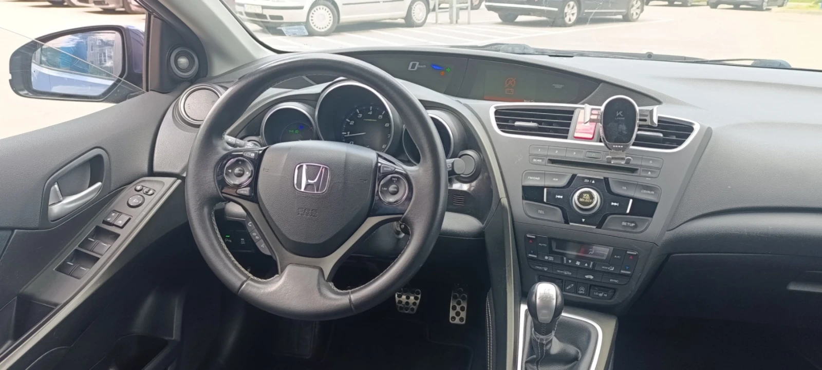Honda Civic 1.8 Tourer , снимка 7 - Автомобили и джипове - 54400042