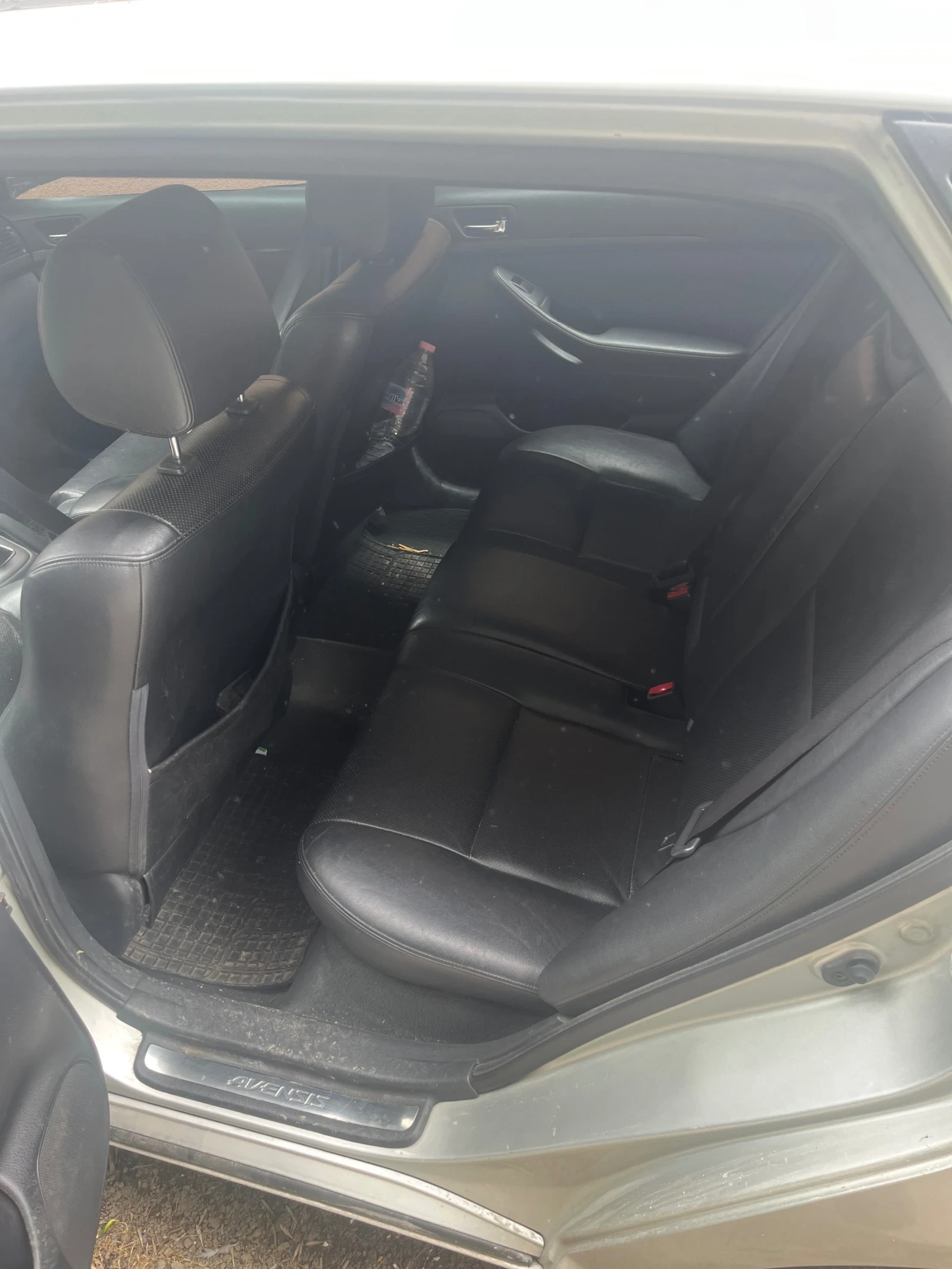 Toyota Avensis, снимка 6 - Автомобили и джипове - 54727212