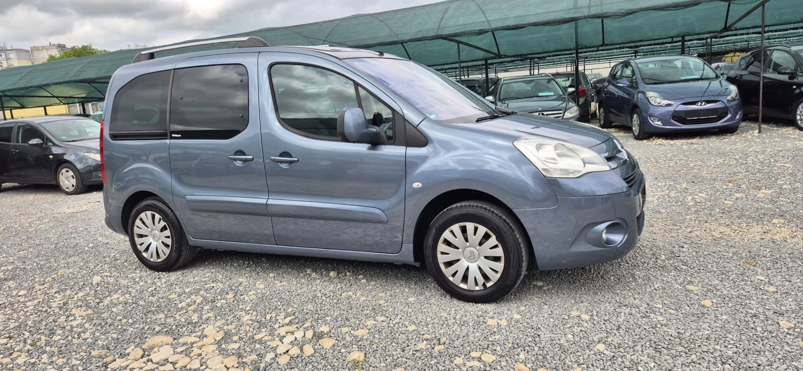 Citroen Berlingo 1.6 i, снимка 7 - Автомобили и джипове - 54878891