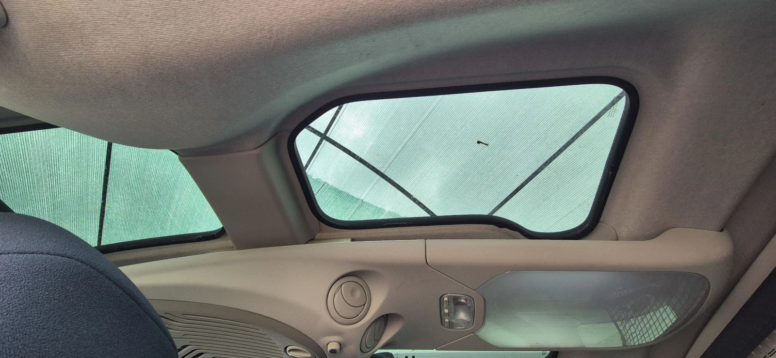 Citroen Berlingo 1.6 i, снимка 13 - Автомобили и джипове - 54878891