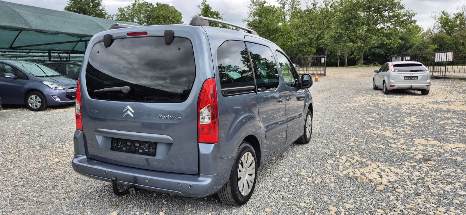 Citroen Berlingo 1.6 i, снимка 8 - Автомобили и джипове - 54878891