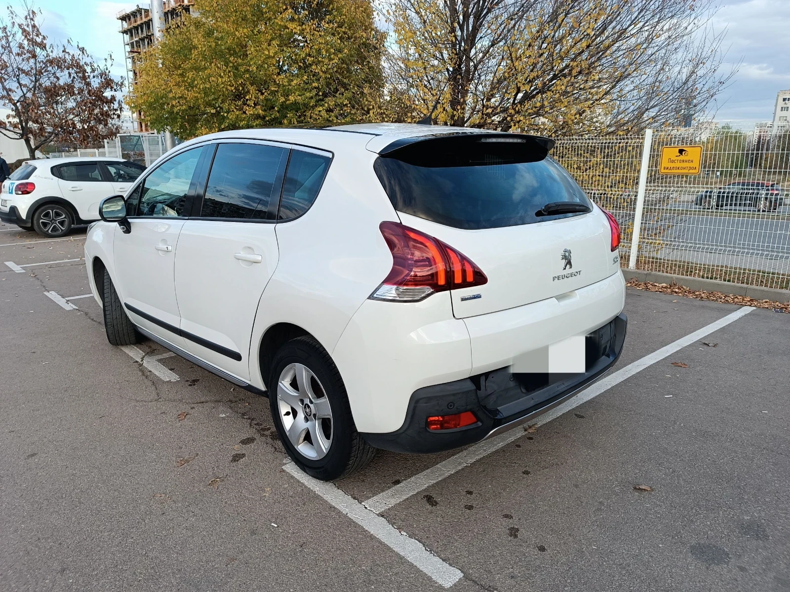 Peugeot 3008 1.6 HDI Allure, снимка 4 - Автомобили и джипове - 55099474