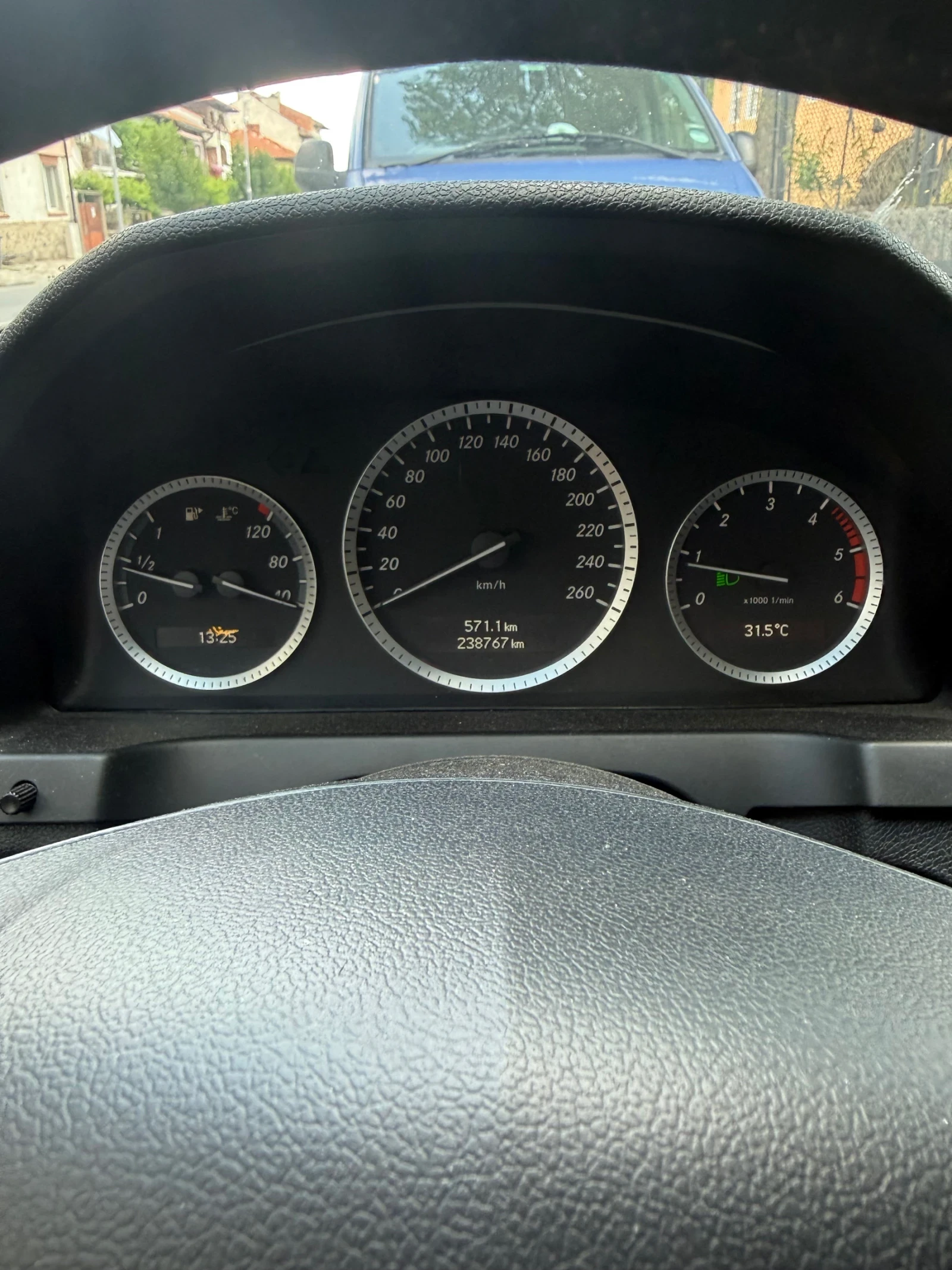 Mercedes-Benz C 200, снимка 7 - Автомобили и джипове - 55118645