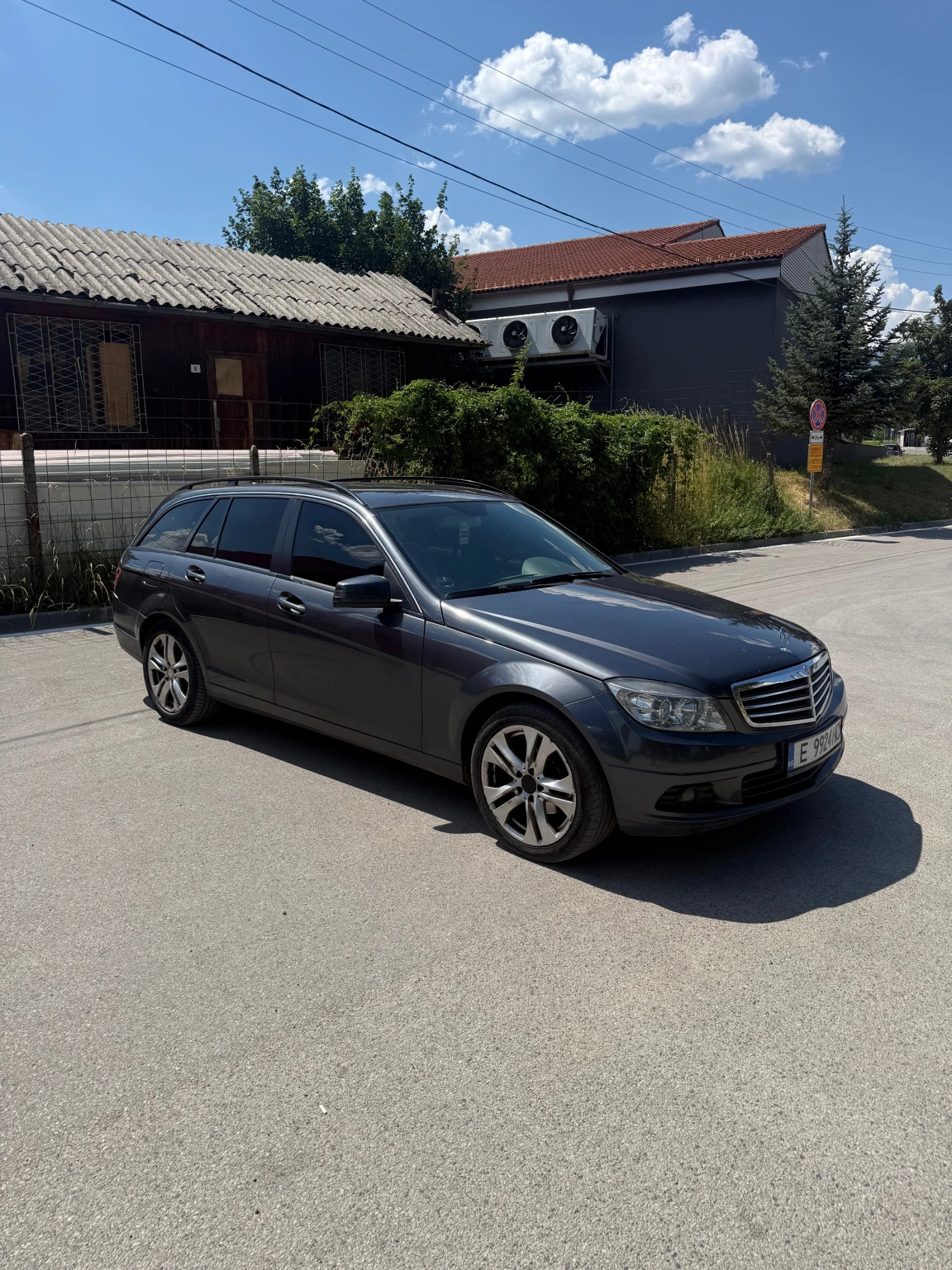 Mercedes-Benz C 200, снимка 3 - Автомобили и джипове - 55118645