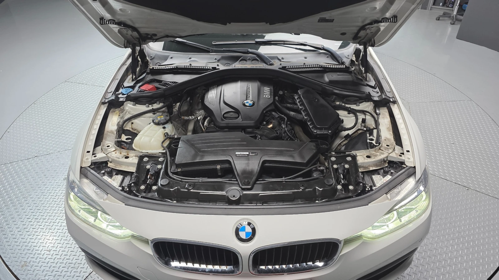 BMW 320 * B47 * HUD * ПОДГРЕВ * ЛЮК, снимка 6 - Автомобили и джипове - 55184930
