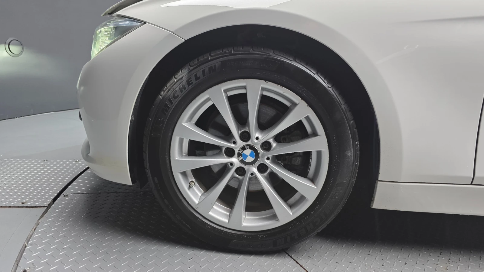 BMW 320 * B47 * HUD * ПОДГРЕВ * ЛЮК, снимка 5 - Автомобили и джипове - 55184930