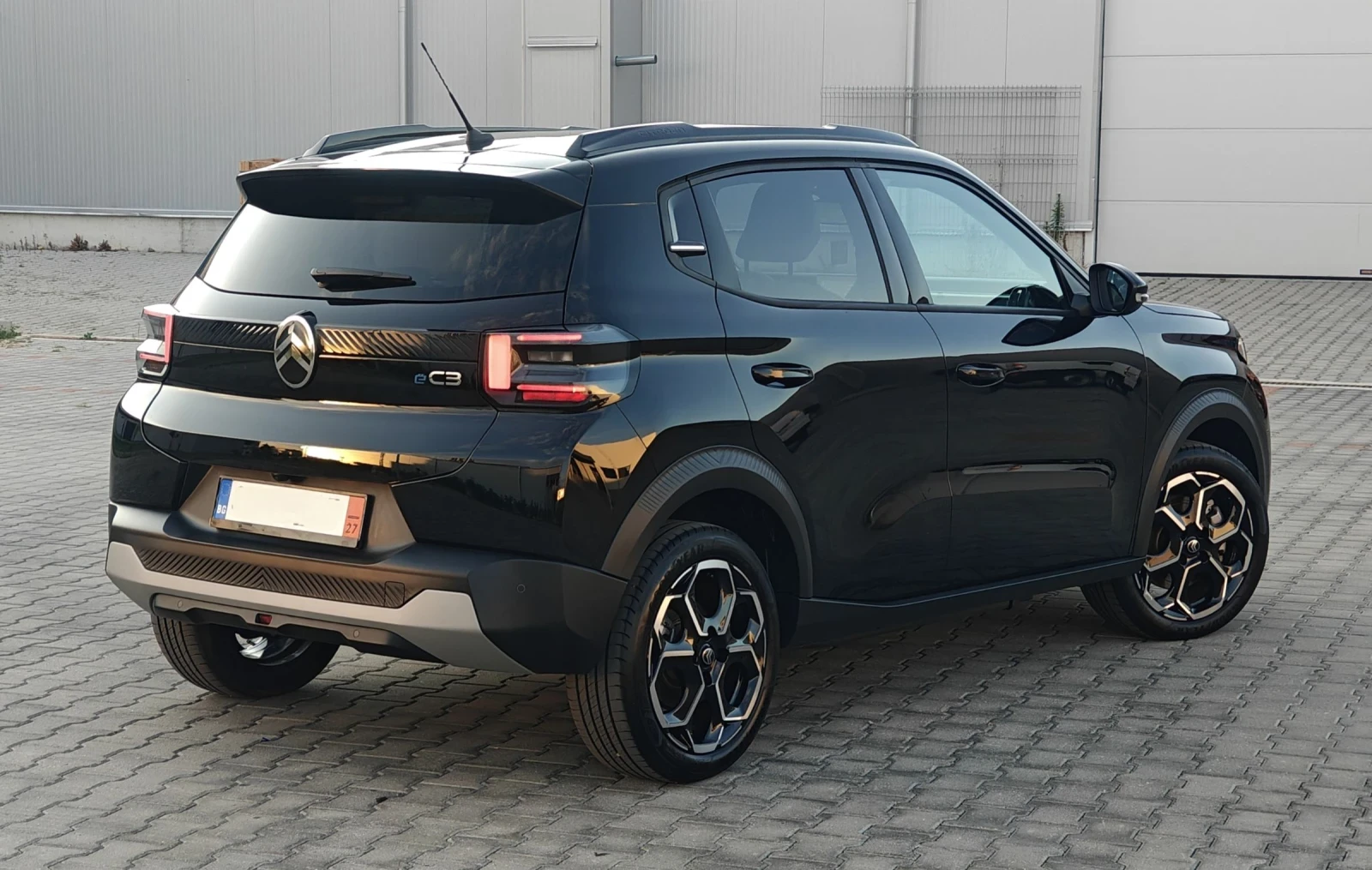 Citroen C3 MAX/113hp/44kwh LFP/Гаранция!, снимка 5 - Автомобили и джипове - 55225196