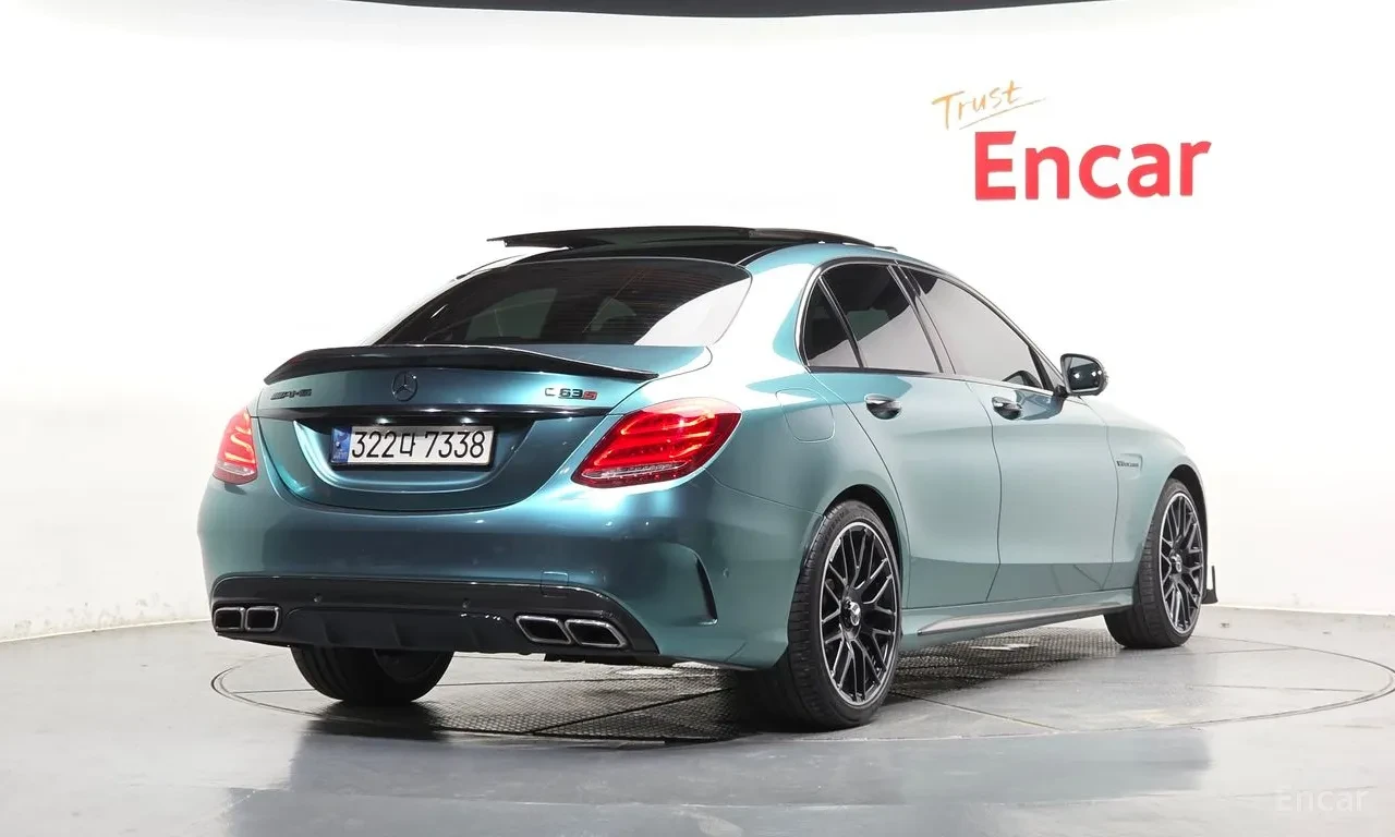Mercedes-Benz C 63 AMG AMG FULL EXTRAS Уникат !, снимка 3 - Автомобили и джипове - 55799166