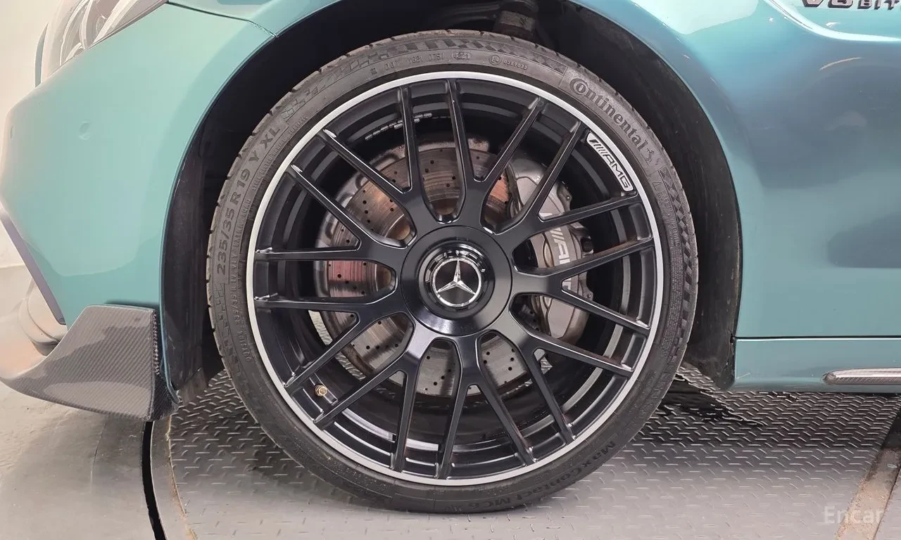 Mercedes-Benz C 63 AMG AMG FULL EXTRAS Уникат !, снимка 5 - Автомобили и джипове - 55799166