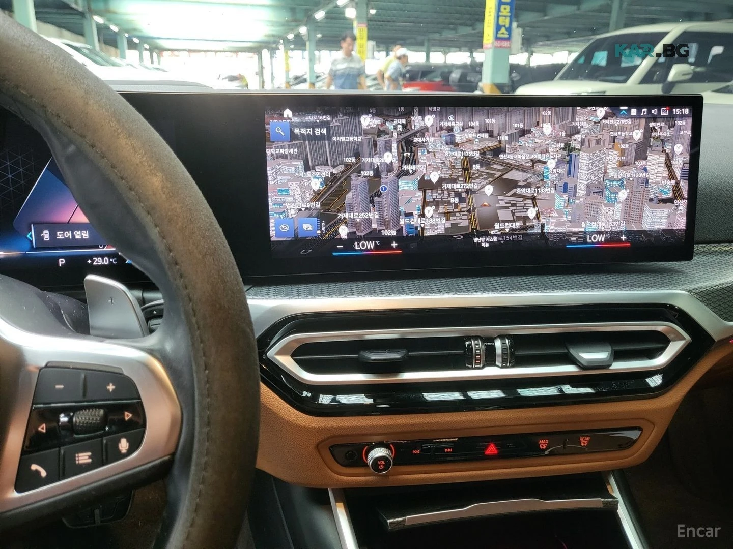 BMW 320 i M SPORT* DISTRONIC* ХЕДЪП* ПОДГРЕВ* ШИБИДАХ* , снимка 12 - Автомобили и джипове - 55898588