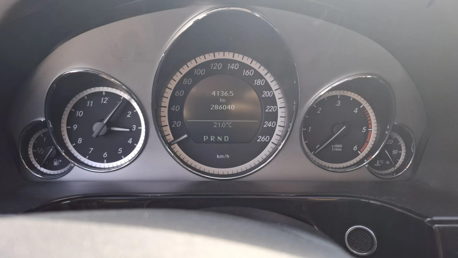 Mercedes-Benz E 250 Avantgarde, снимка 7 - Автомобили и джипове - 55974047