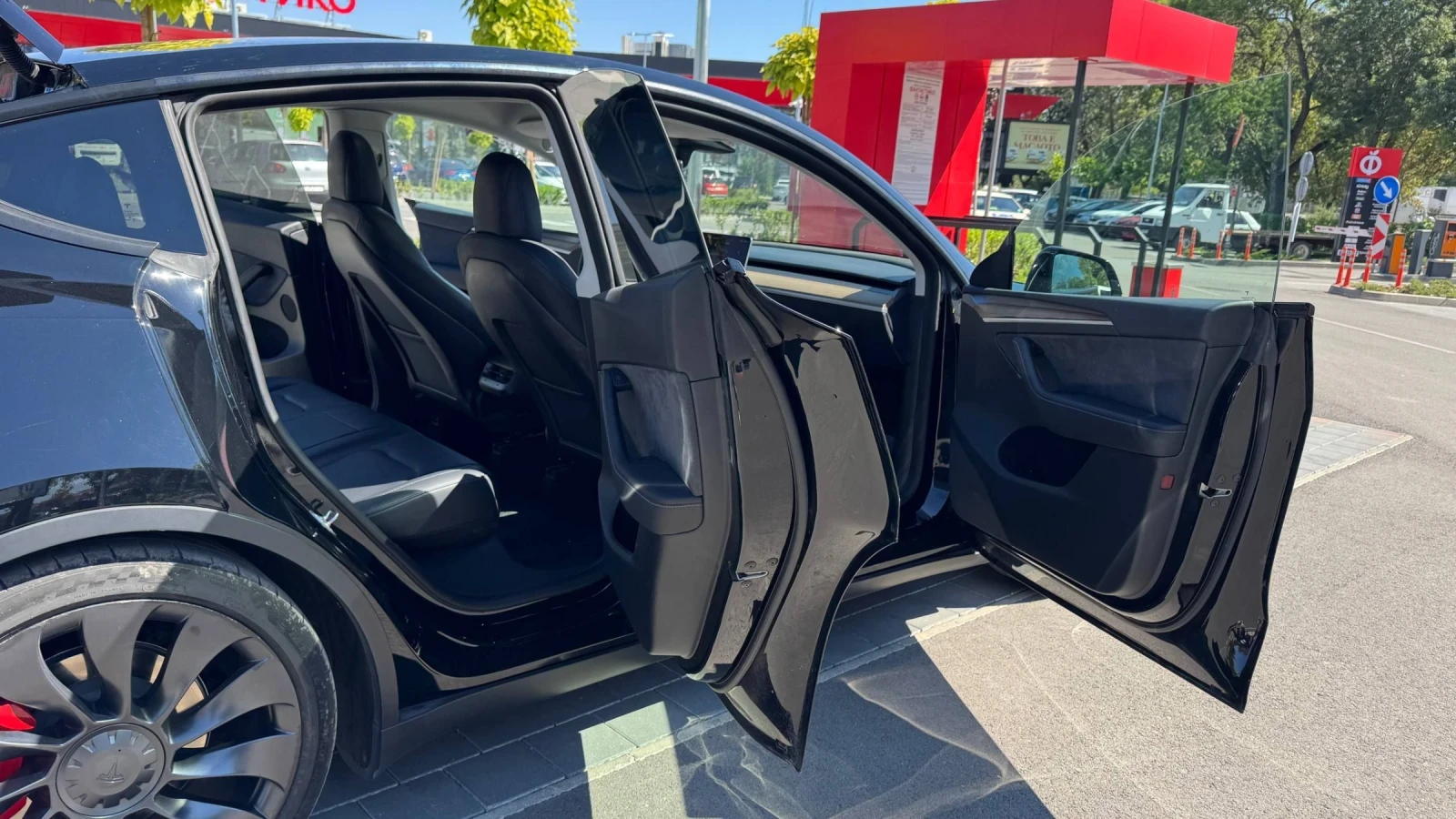 Tesla Model Y | Mobile.bg � ����������� 11