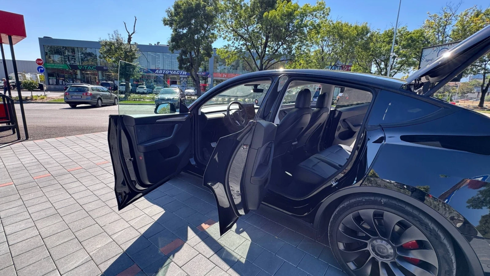 Tesla Model Y | Mobile.bg � ����������� 12