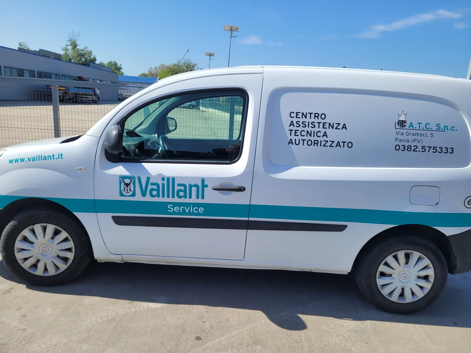 Renault Kangoo 1.5dci, снимка 6 - Автомобили и джипове - 56086478