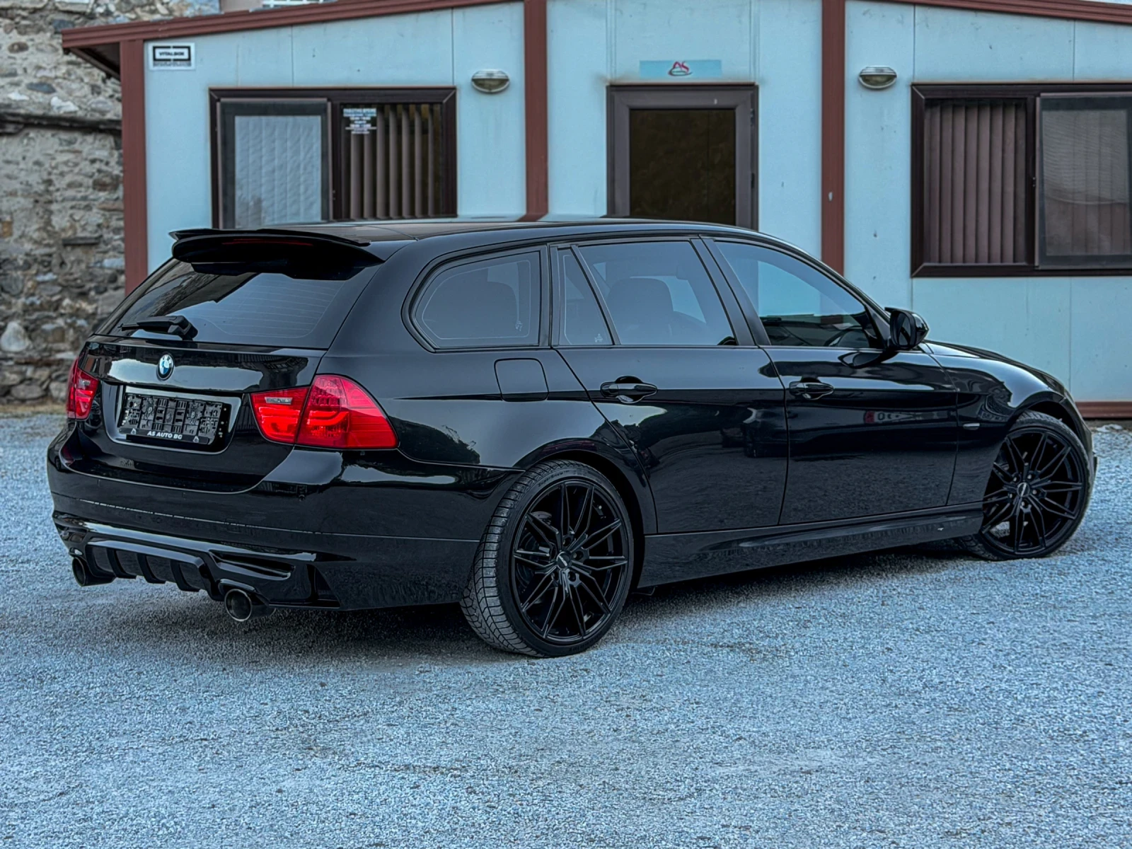 BMW 320 FACELIFT* FULL M PACK* AUTOMATIC* KOJA* TOP, снимка 7 - Автомобили и джипове - 56350204
