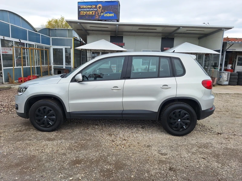 VW Tiguan 2.0 TDI, снимка 4 - Автомобили и джипове - 48257634