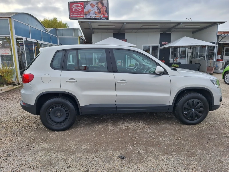 VW Tiguan 2.0 TDI, снимка 4 - Автомобили и джипове - 48257634