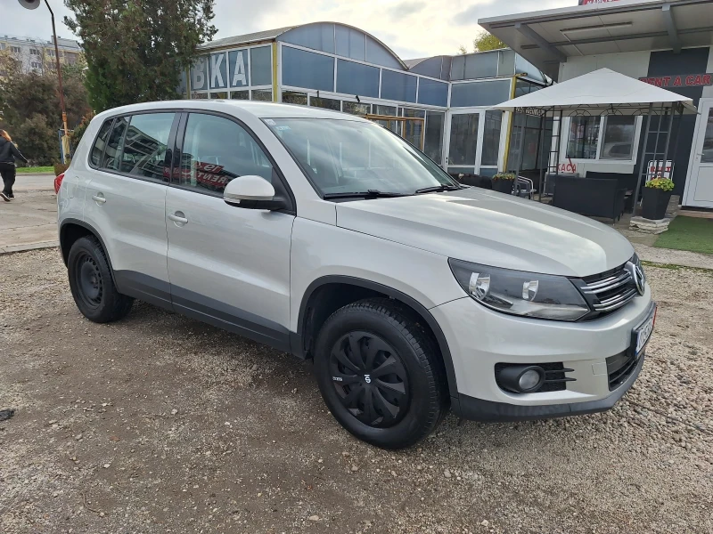 VW Tiguan 2.0 TDI, снимка 3 - Автомобили и джипове - 48257634