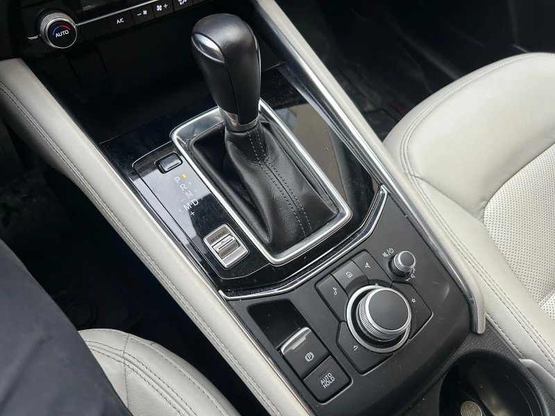 Mazda CX-5 2.5 4x4 Premium 30000 КМ, снимка 11 - Автомобили и джипове - 52448872