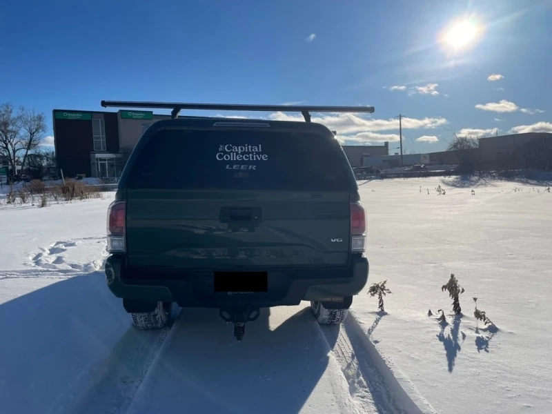 Toyota Tacoma * 4x4 Double Cab * CARFAX * БЕЗ ПЪРВОНАЧАЛНА ВНОСК, снимка 4 - Автомобили и джипове - 52778684